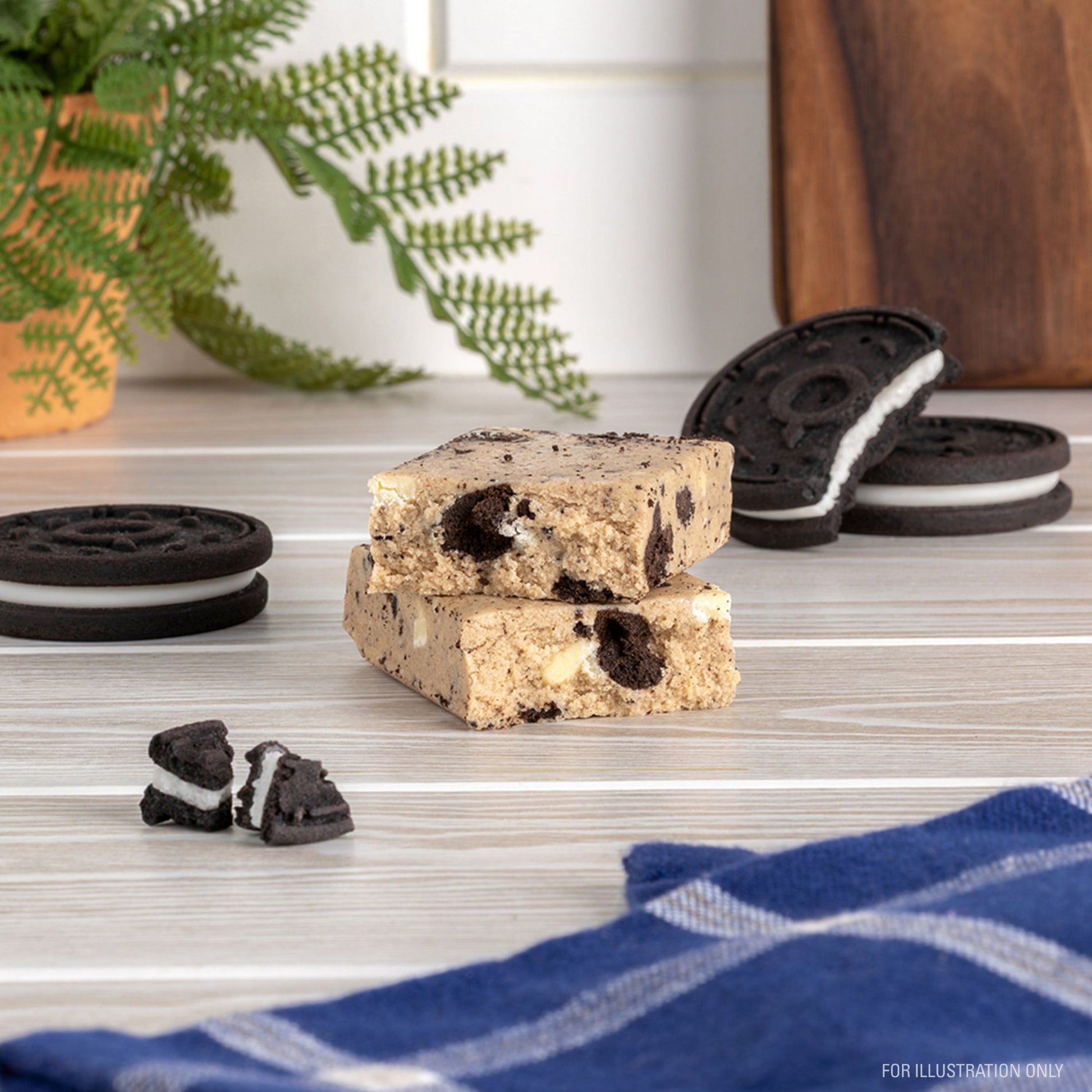 cookies-and-cream-protein-bars-s6 15807_QN_USA_ProteinBar_CAC_InterimAssetUpdate_Digital_Tabletop1.jpg